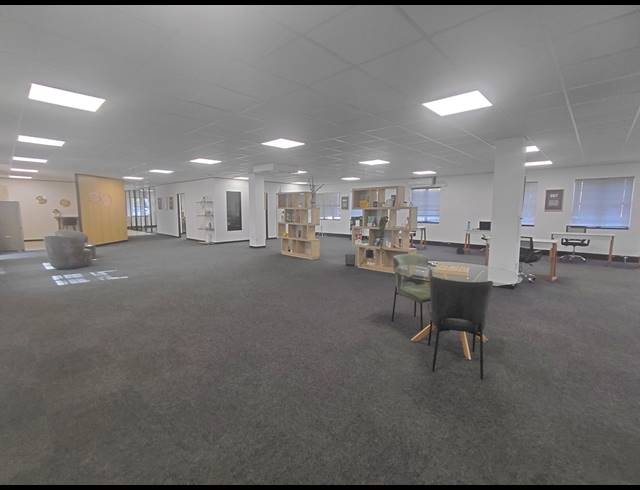 428M² OFFICE TO LET IN BRYANSTON